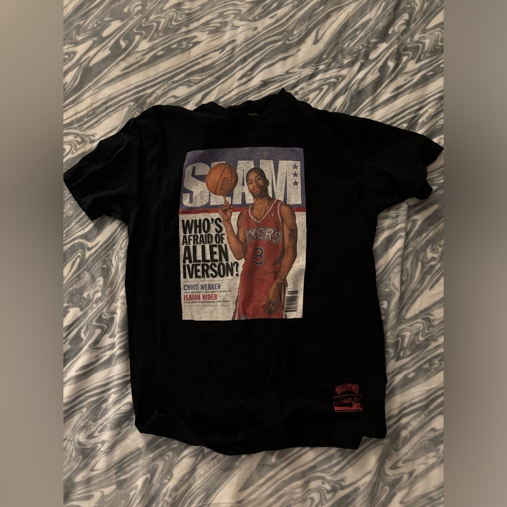 Men's Allen Iverson Black Philadelphia 76ers Slam Cover T-Shirt